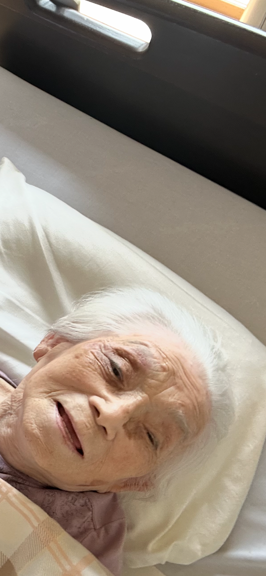 【GORI日記】100歳の元・花屋の祖母へ、母の日に届けた「フラワーチャージ」