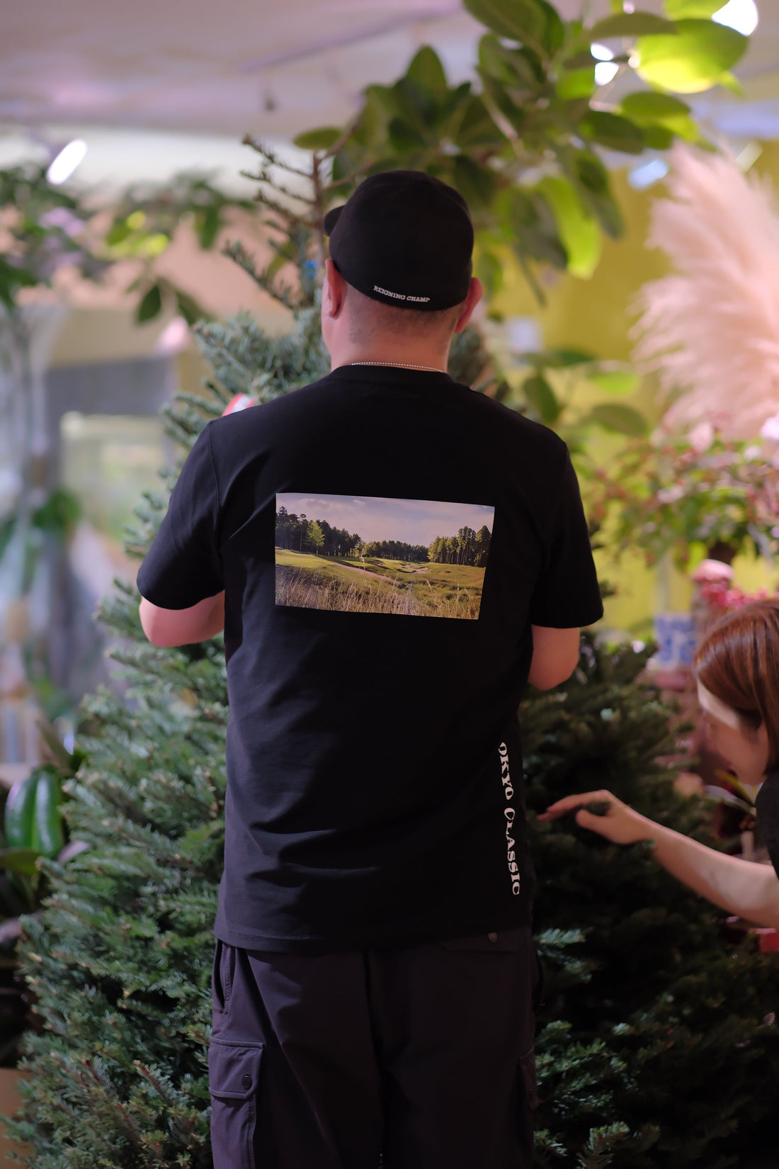 「国産モミの木との違いは？香りで選ぶオレゴン産クリスマスツリーの魅力」