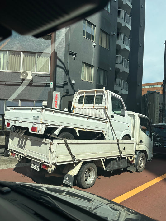 デフレ時代に花屋が生き残る道｜外食チェーンに学ぶ低価格戦略と付加価値