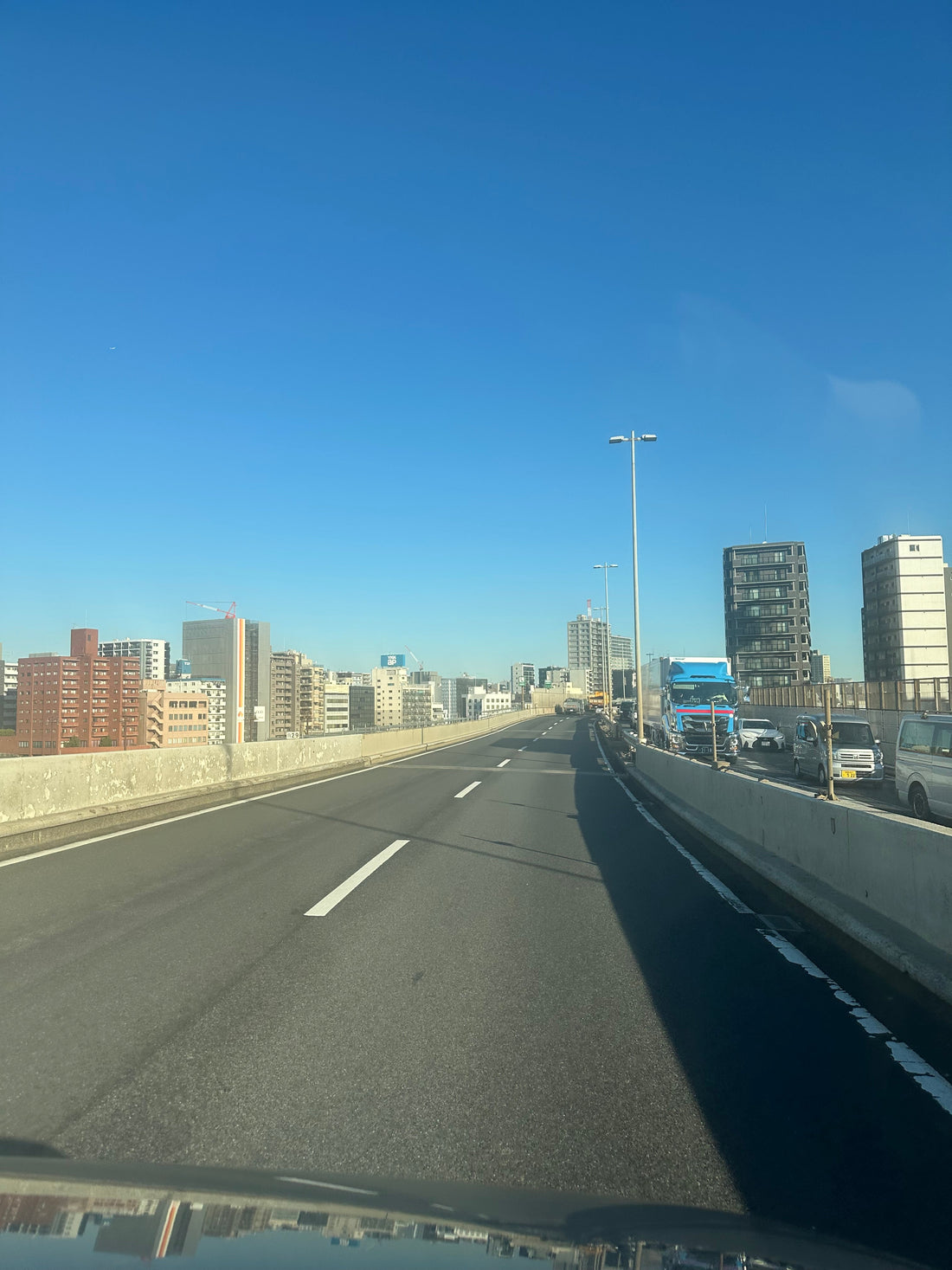 首相はなぜ今、衆院解散なのか。何を国民に問うのかが見えない不安