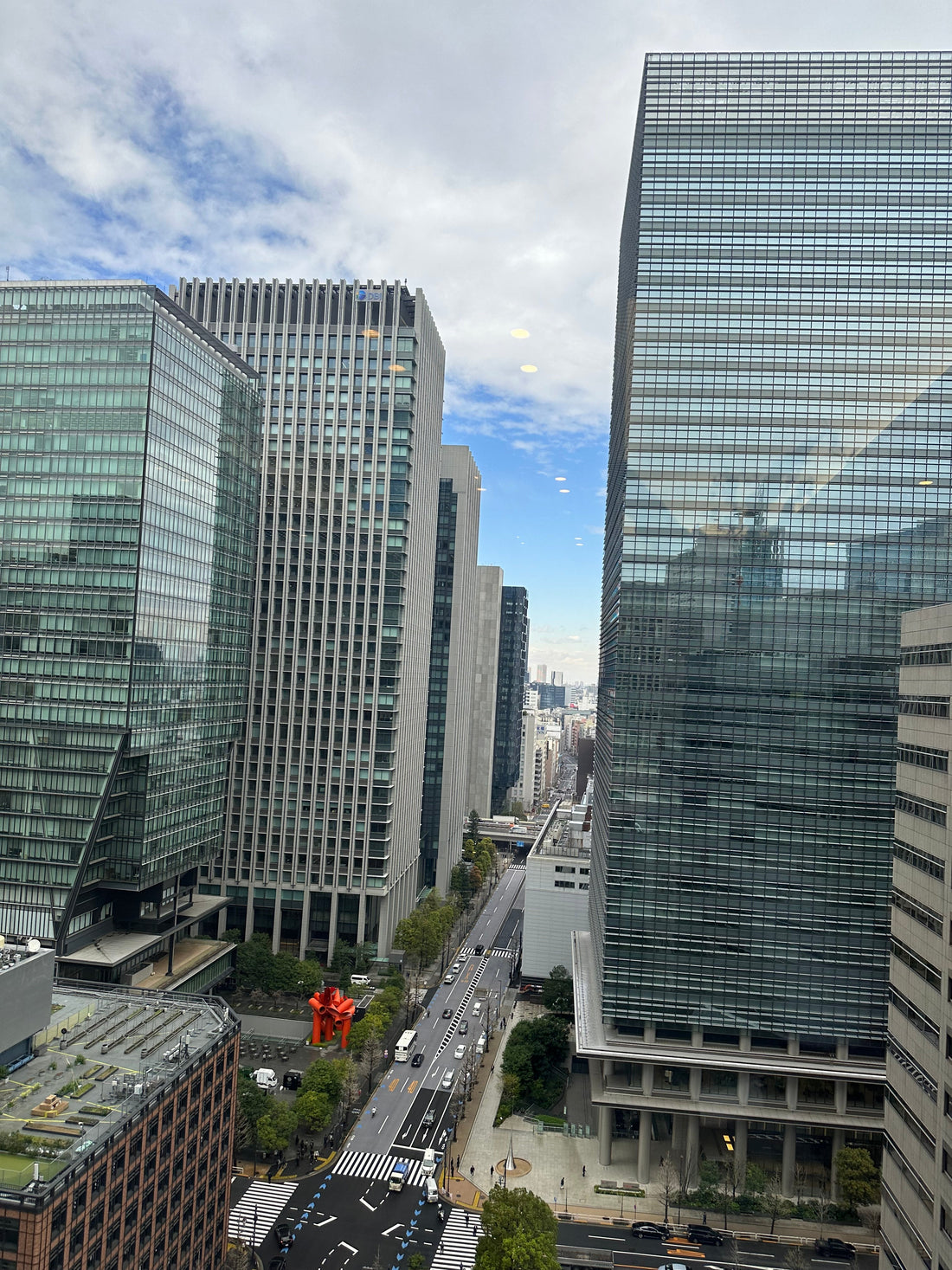原油価格高騰と花屋経営｜今を優先する市場心理から考える仕入れ戦略